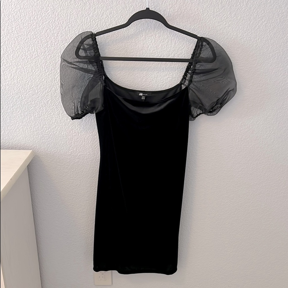 Elegant Black Puff Sleeve Mini Dress
